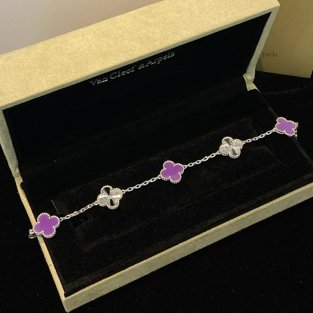 [Vintora] CLOVER 5 MOTIF VIOLET BRACELET COLLECTION