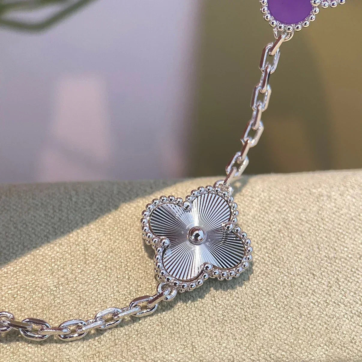 [Vintora] CLOVER 5 MOTIF VIOLET BRACELET COLLECTION