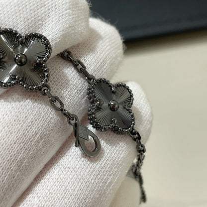 [Vintora]CLOVER 5 MOTIF BLACK BRACELET