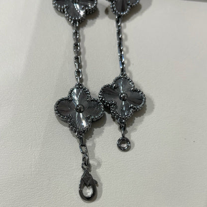 [Vintora]CLOVER 5 MOTIF BLACK BRACELET