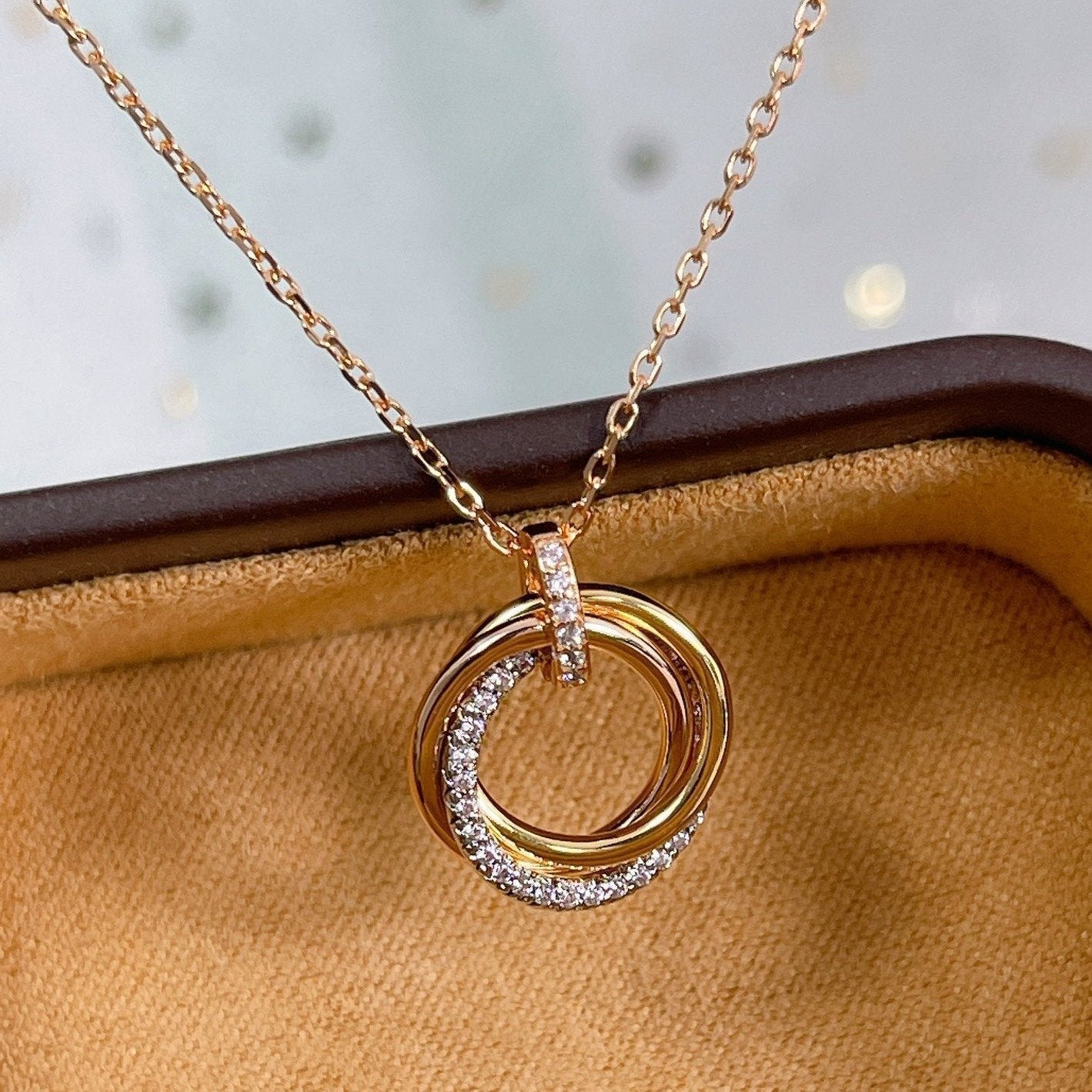 [Vintora]TRINITY NECKLACE SILVER GOLD PINK GOLD DIAMONDS