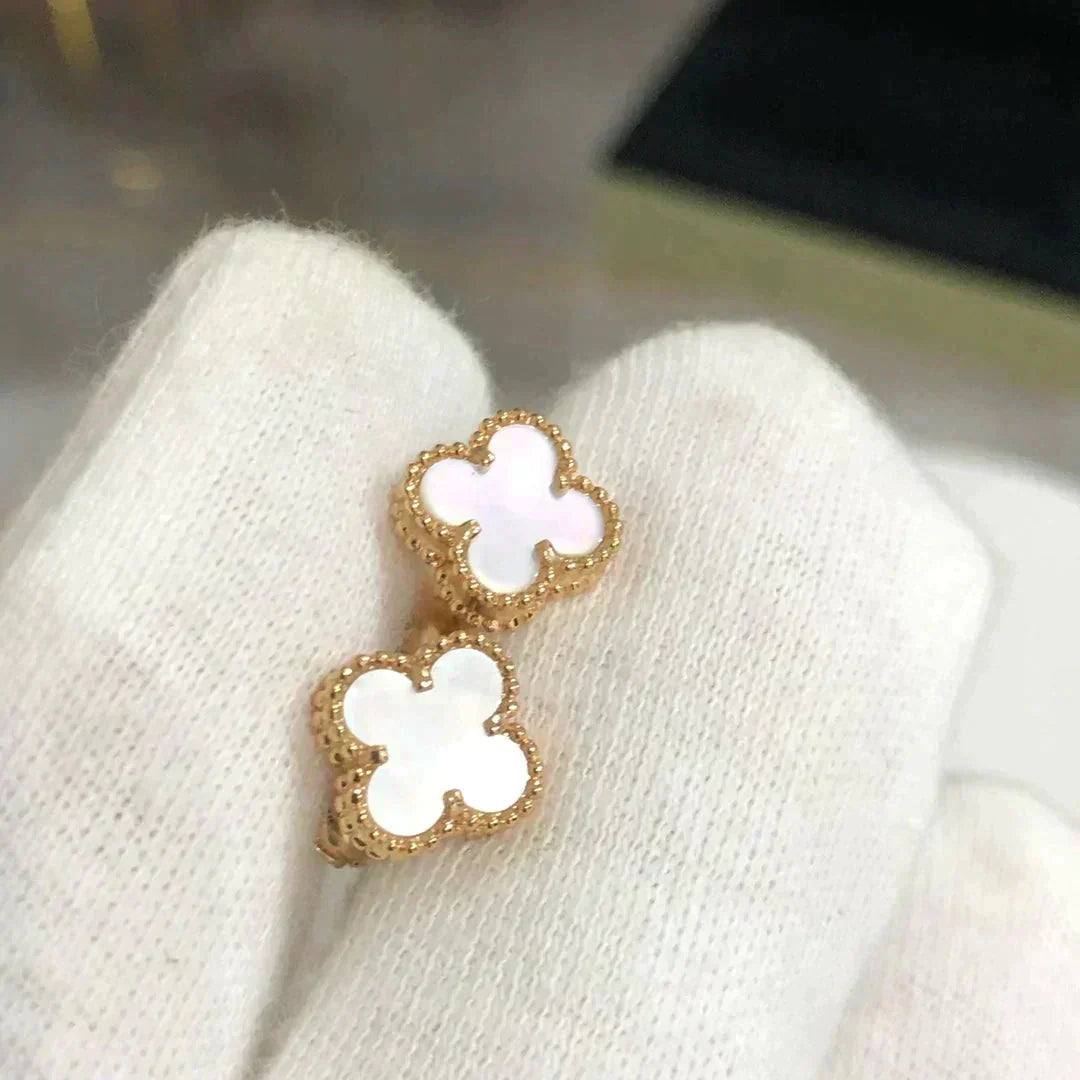 [Vintora]CLOVER MINI 9.5MM WHITE MOP EARRINGS