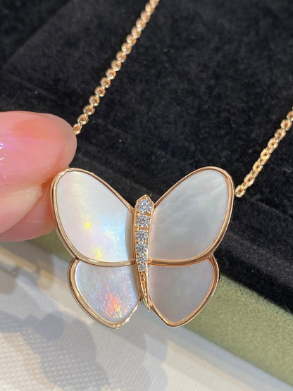 [Vintora]BUTTERFLY GOLD MOP DIAMOND NECKLACE