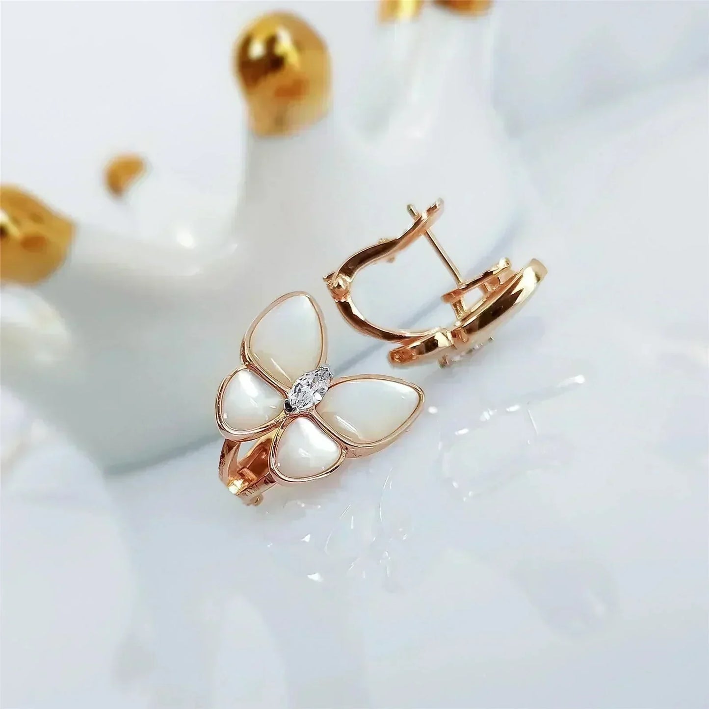 [Vintora]BUTTERFLY MOP DIAMOND EARRINGS
