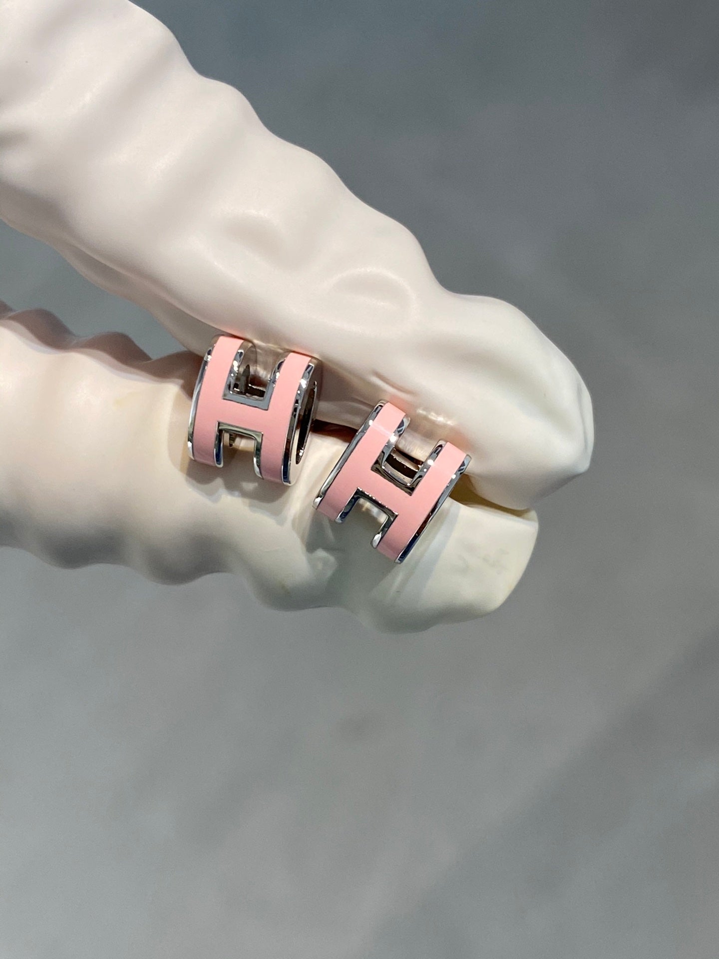 [Vintora]MINI POP H SILVER EARRINGS PINK