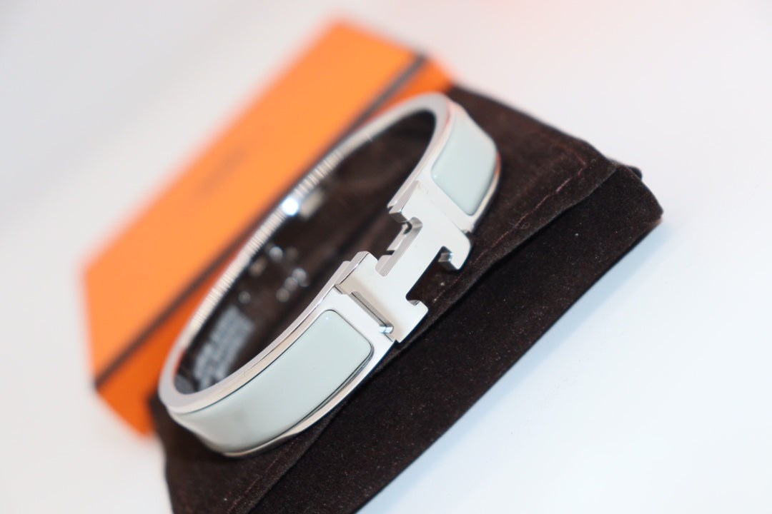 [Vintora]H LIGHT BLUE BRACELET