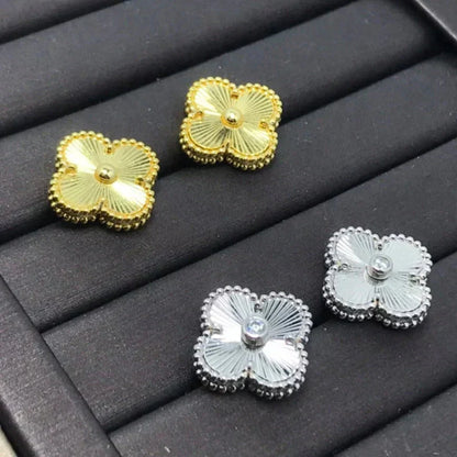[Vintora]CLOVER MINI 9.5MM LASER EARRINGS