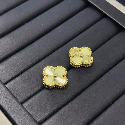[Vintora]CLOVER MINI 9.5MM LASER EARRINGS
