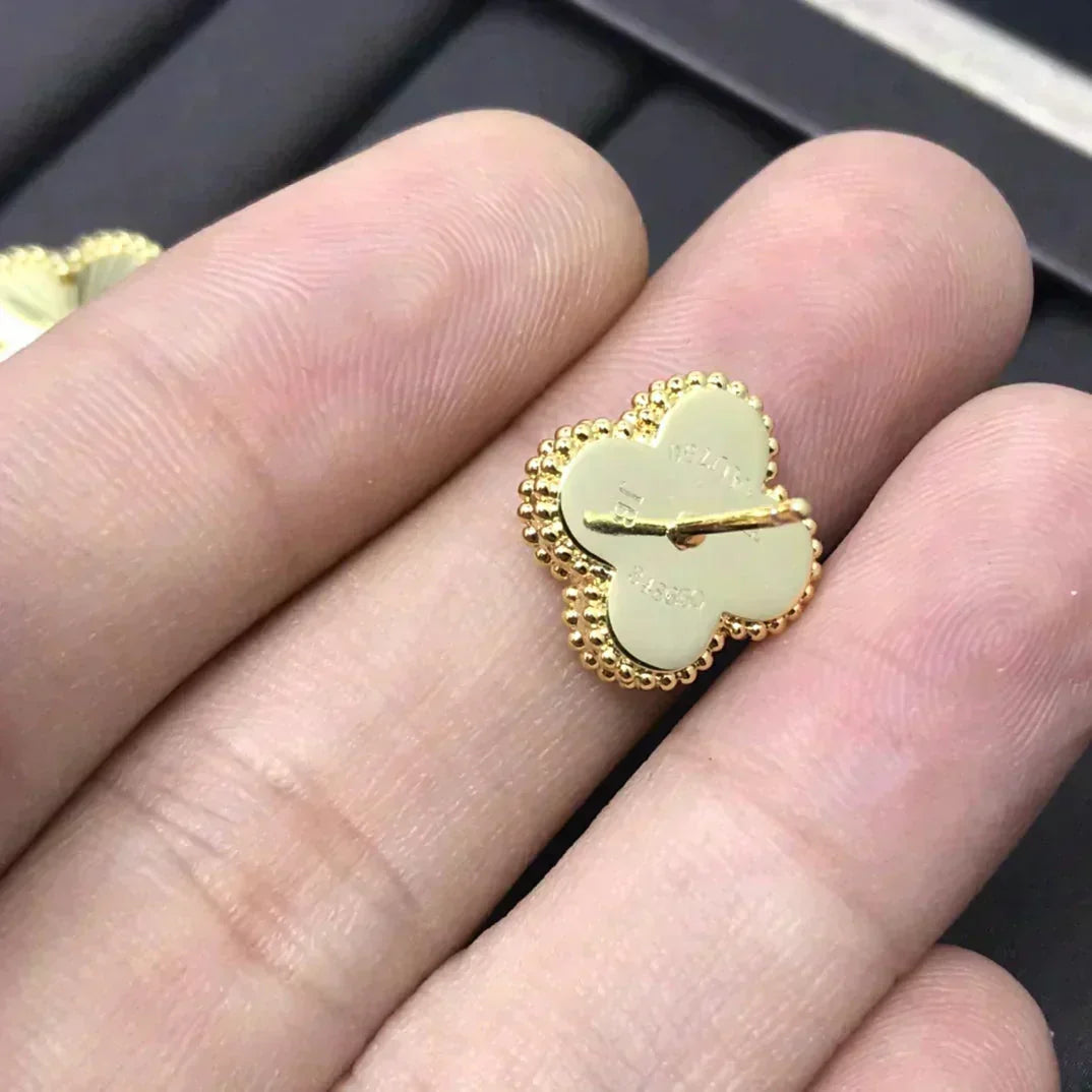 [Vintora]CLOVER MINI 9.5MM LASER EARRINGS