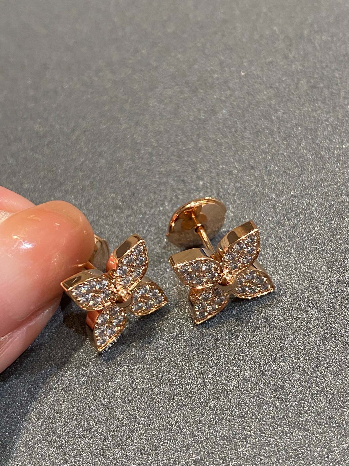 [Vintora]STAR DIAMOND EARRINGS