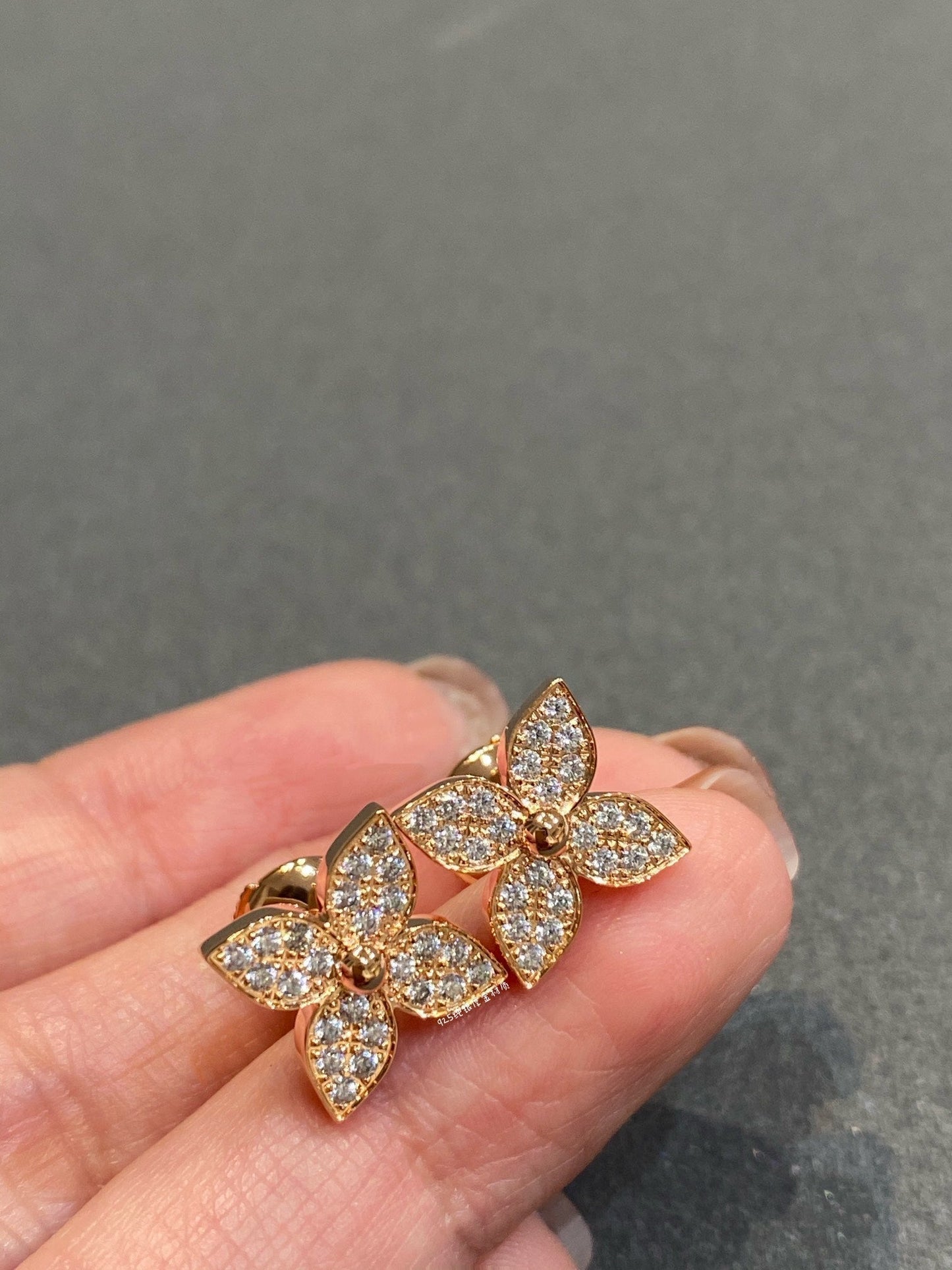 [Vintora]STAR DIAMOND EARRINGS