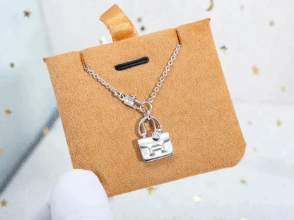 [Vintora]AMULETTE PEDANT SILVER NECKLACE