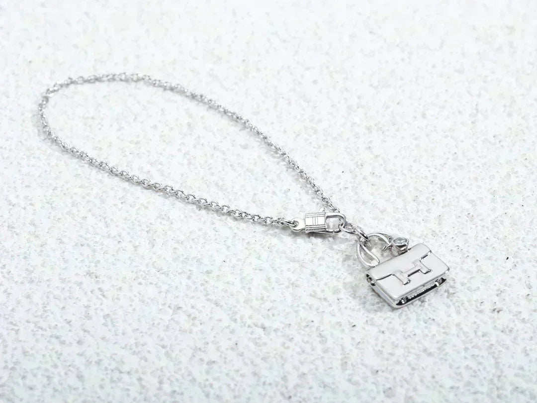 [Vintora]AMULETTE PEDANT SILVER NECKLACE