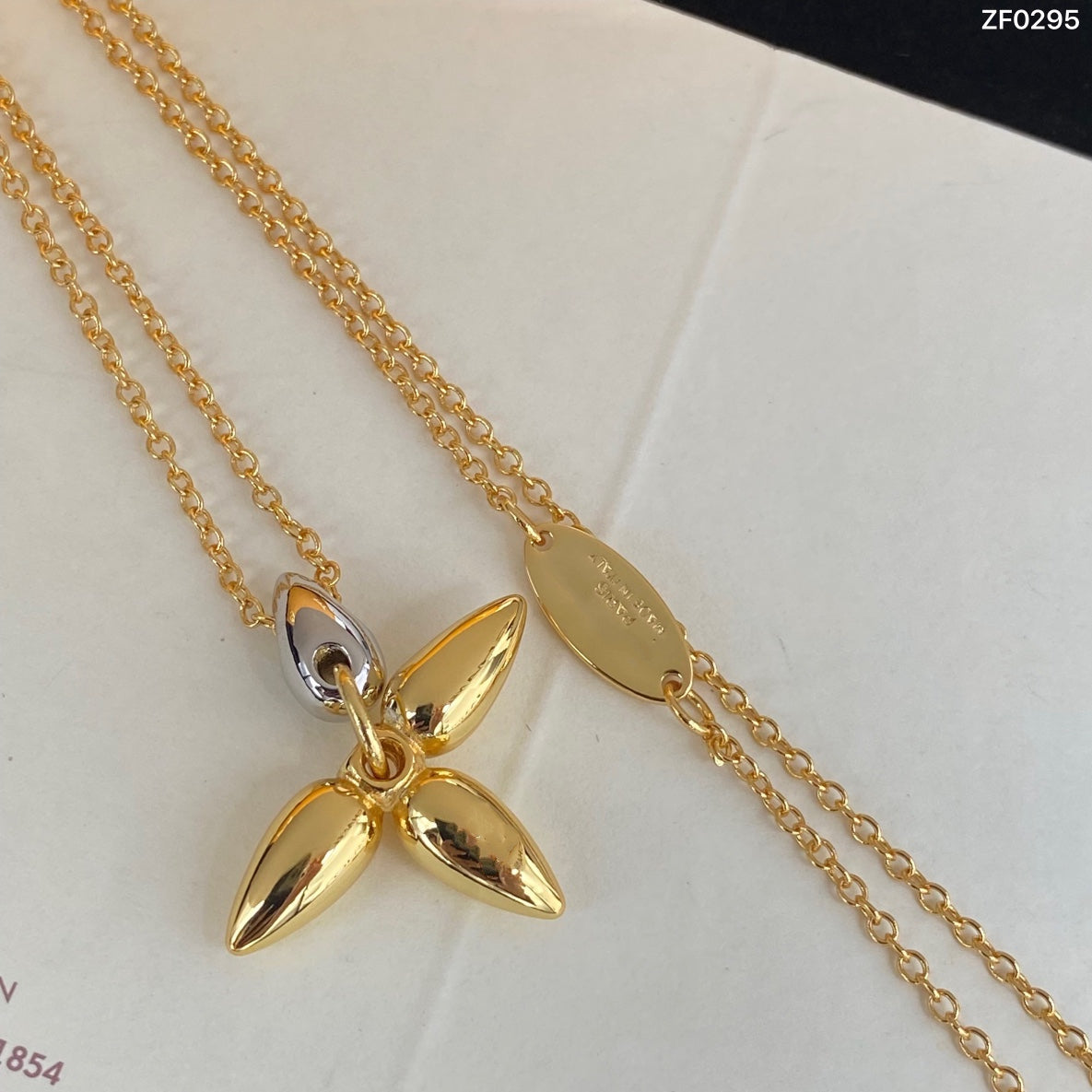 [Vintora]LOUISETTE PEDANT GOLD NECKLACE
