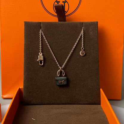 [Vintora]CONSTANCE BLACK PEDANT PINK GOLD NECKLACE