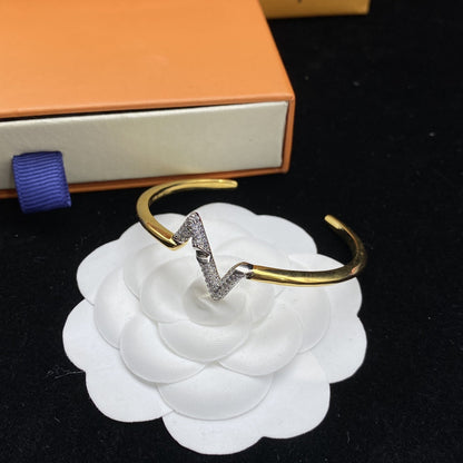 [Vintora]VOLTE UPSITE DOWN DIAMOND GOLD OPEN BRACELET
