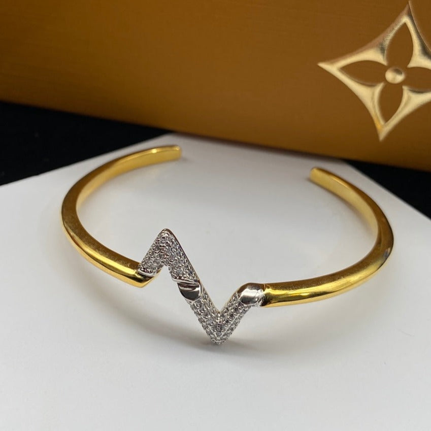 [Vintora]VOLTE UPSITE DOWN DIAMOND GOLD OPEN BRACELET