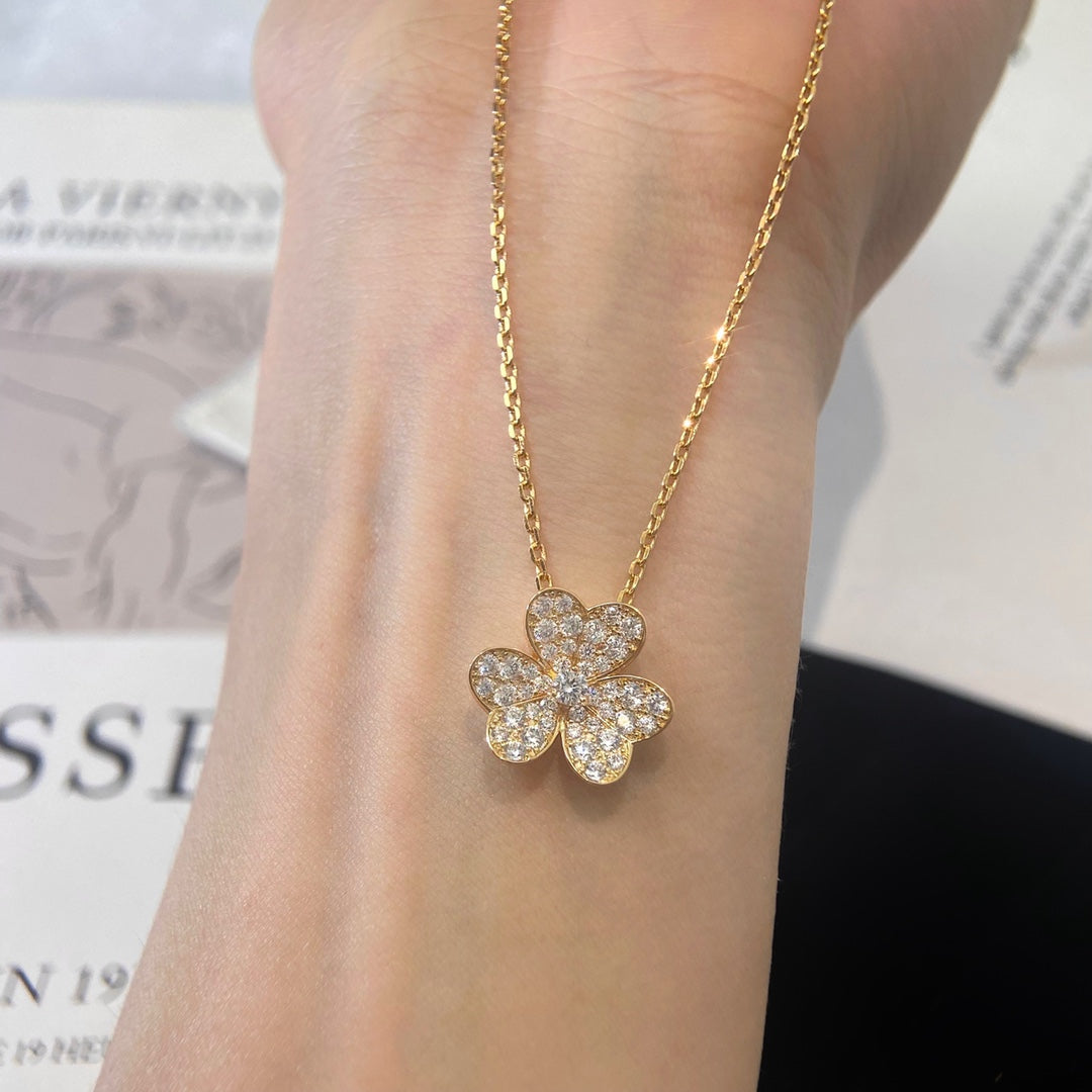[Vintora]FLOWER DIAMOND NECKLACE