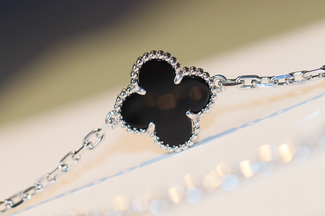 [Vintora]CLOVER 20 MOTIFS ONYX DIAMOND SILVER