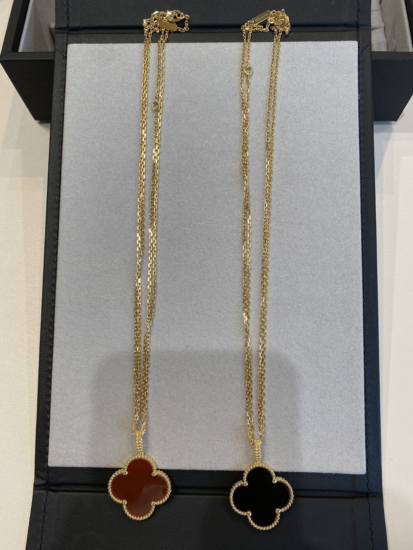 [Vintora]CLOVER 25MM NECKLACE GOLD CARNELIAN