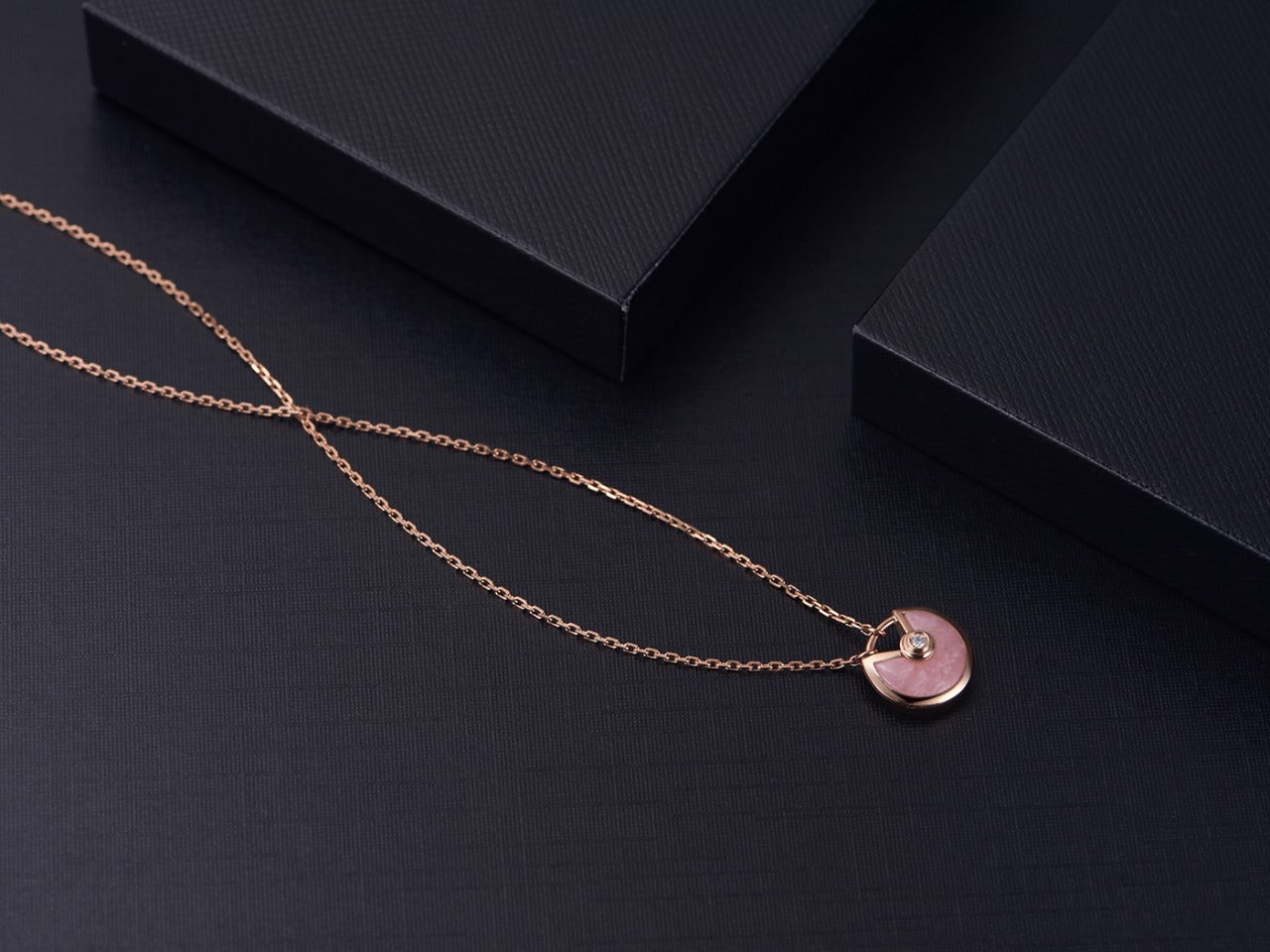 [Vintora]AMULETTE Vintora GOLD PINK MOP NECKLACE