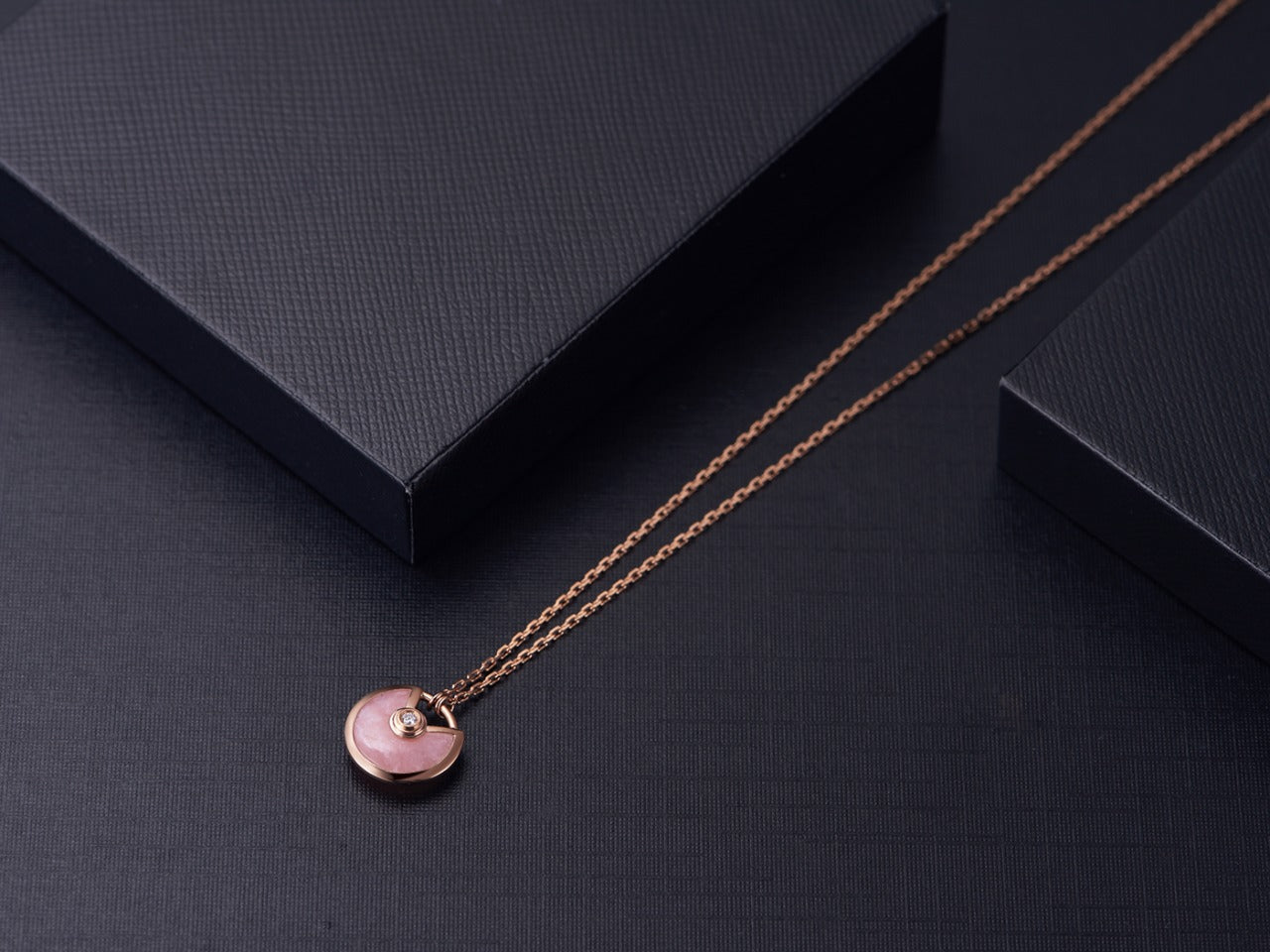 [Vintora]AMULETTE Vintora GOLD PINK MOP NECKLACE