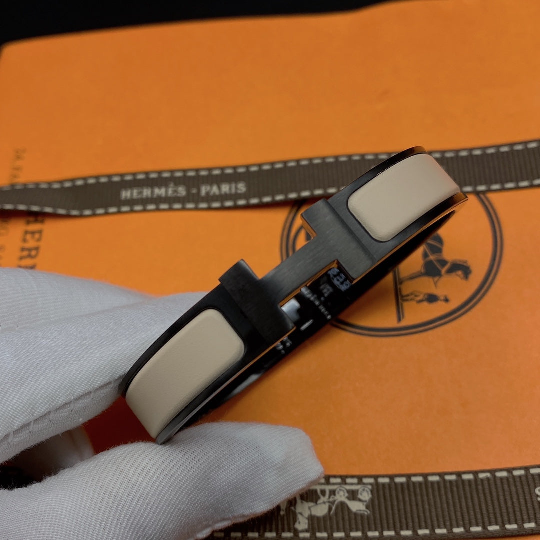 [Vintora]H BRACELET 12MM BLACK BEIGE CERAMIC