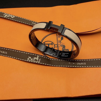 [Vintora]H BRACELET 12MM BLACK BEIGE CERAMIC