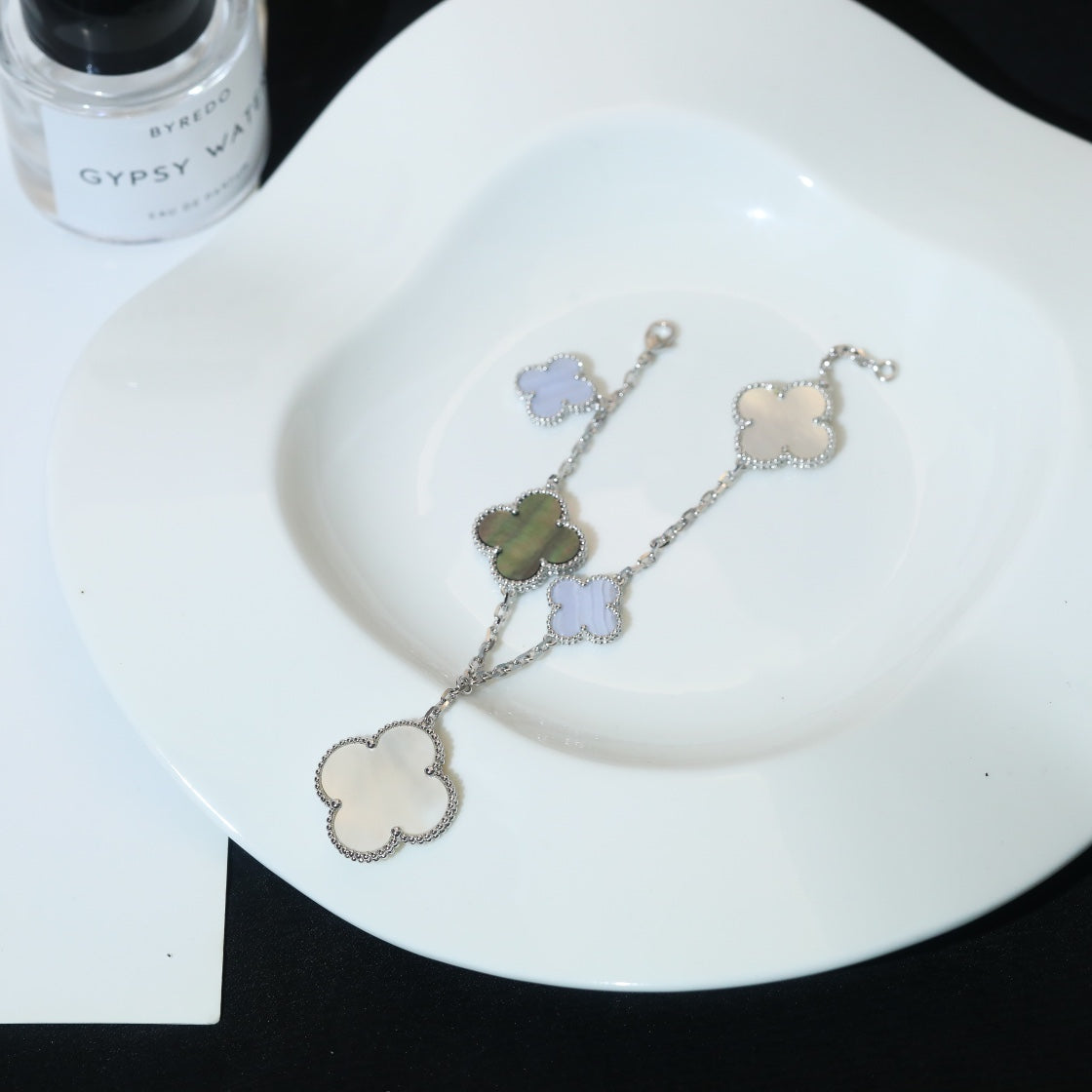 [Vintora]CLOVER BRACELET 5 MOTIFS MOP CHALCEDONY SILVER