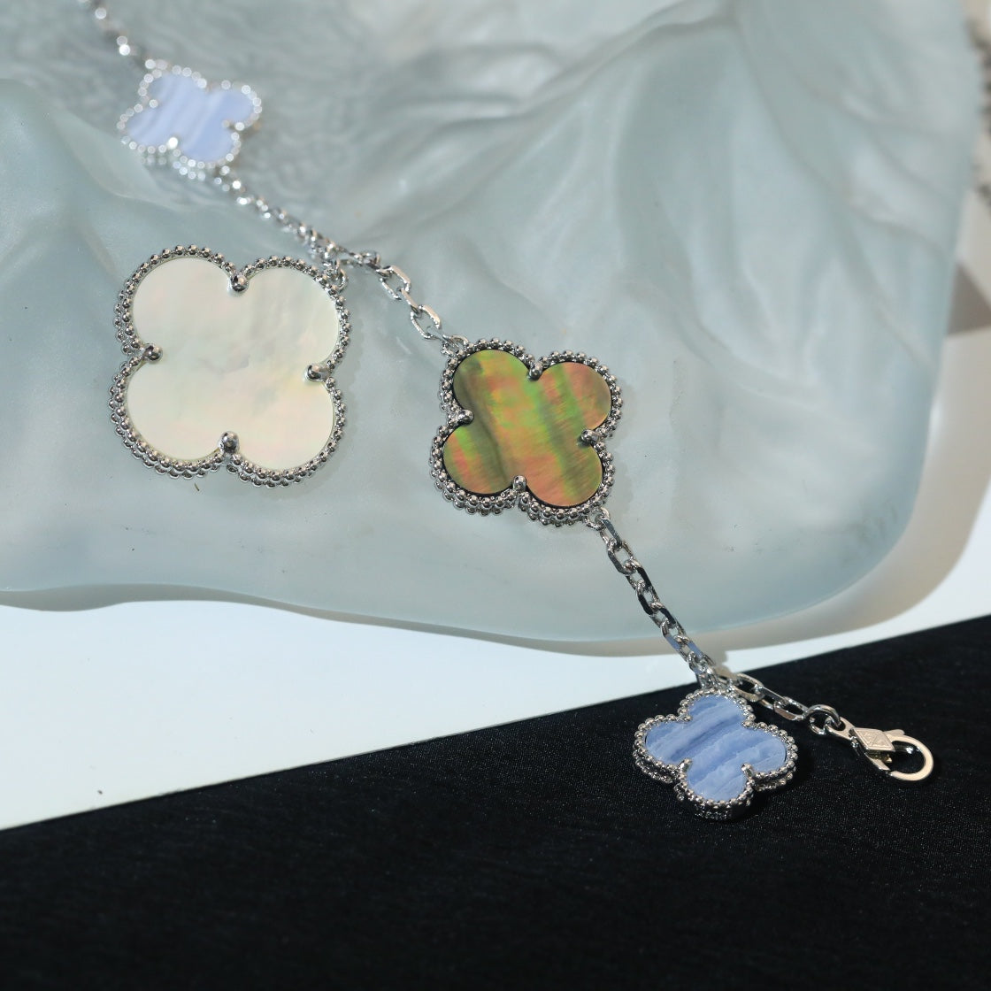 [Vintora]CLOVER BRACELET 5 MOTIFS MOP CHALCEDONY SILVER