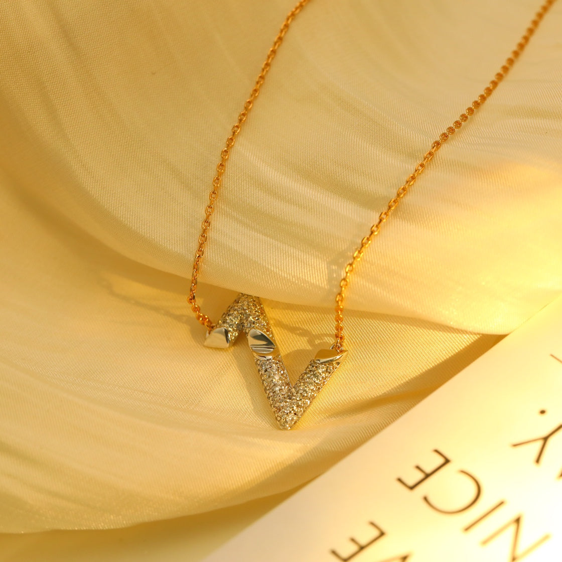 [Vintora]VOLT SILVER DIAMOND PEDANT NECKLACE