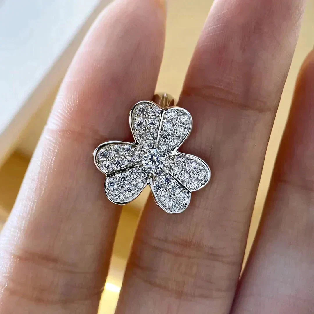 [Vintora]CLOVER COMOS DIAMOND EARRINGS SILVER