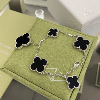 [Vintora]CLOVER 5 MOTIFS SIVLER ONYX BRACELET