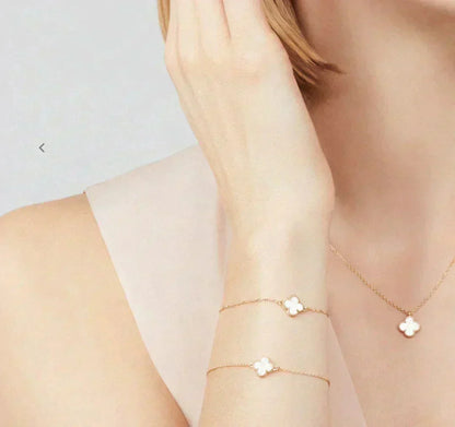 [Vintora]CLOVER MINI 9.5MM WHITE MOTHER-OF-PEARL NECKLACE