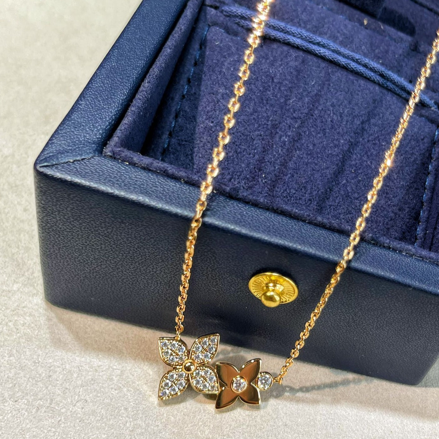 [Vintora]STAR BLOSSOM NECKLACE PINK GOLD DIAMONDS