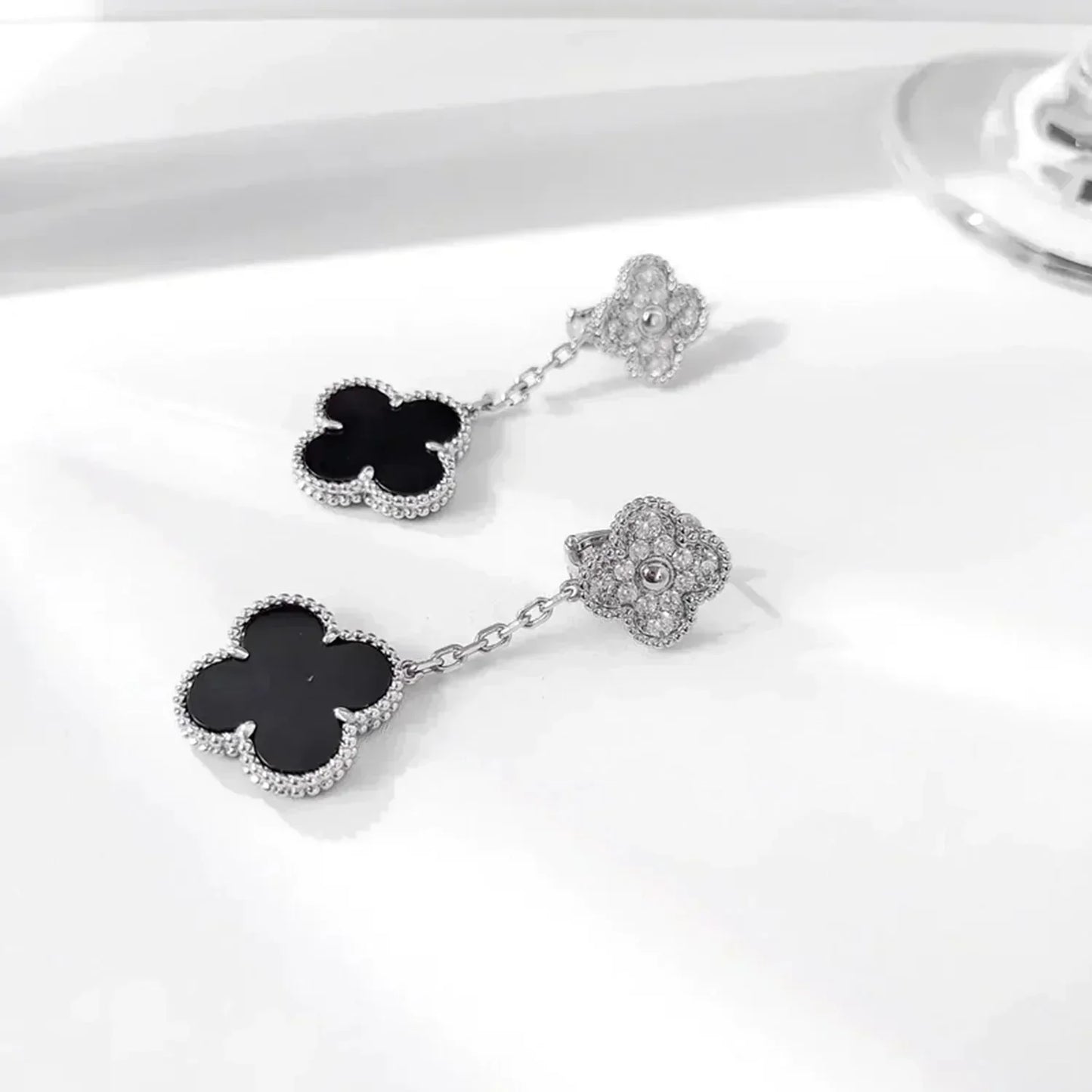 [Vintora]CLOVER 2 MOTIFS  DIAMOND ONYX EARRINGS SILVER