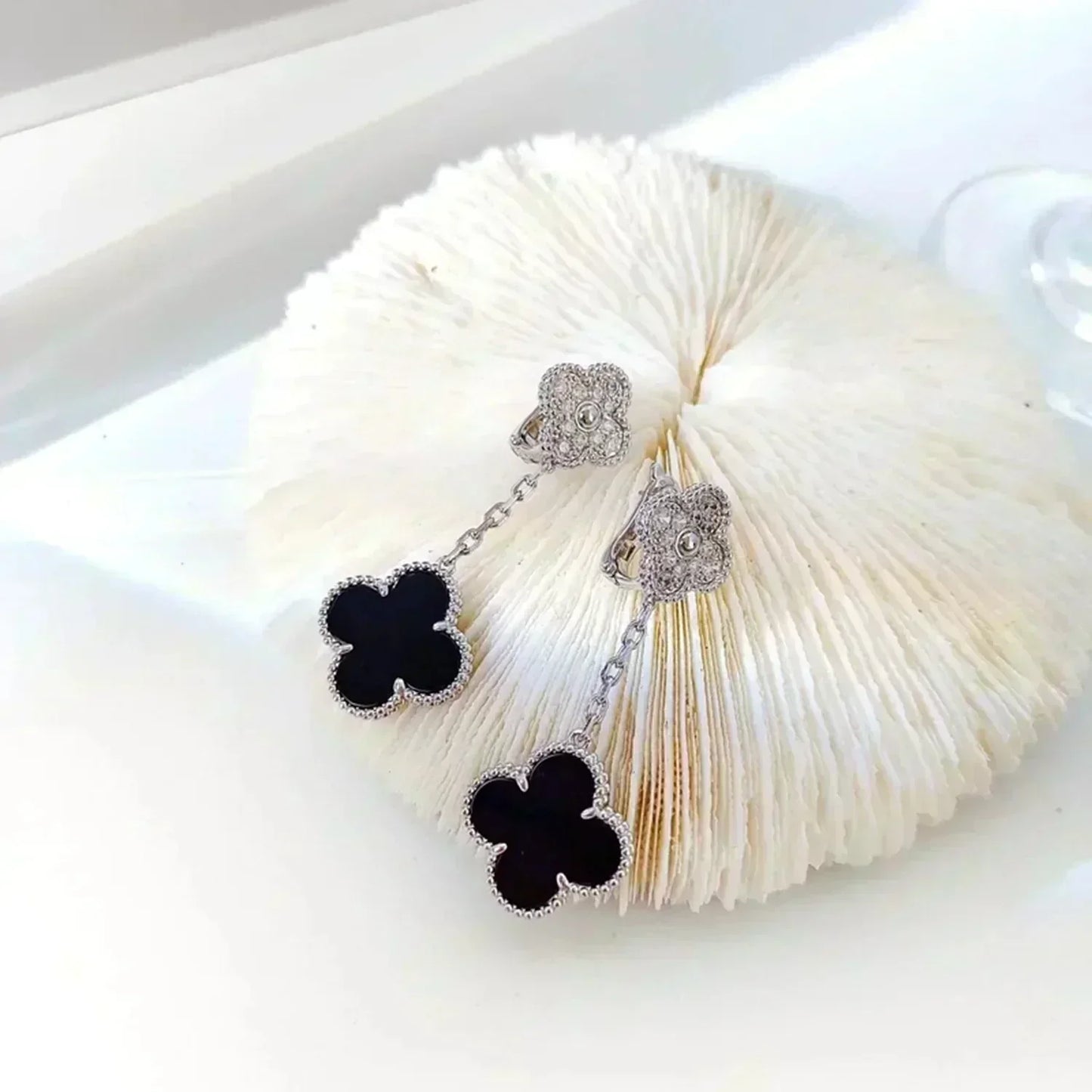 [Vintora]CLOVER 2 MOTIFS  DIAMOND ONYX EARRINGS SILVER