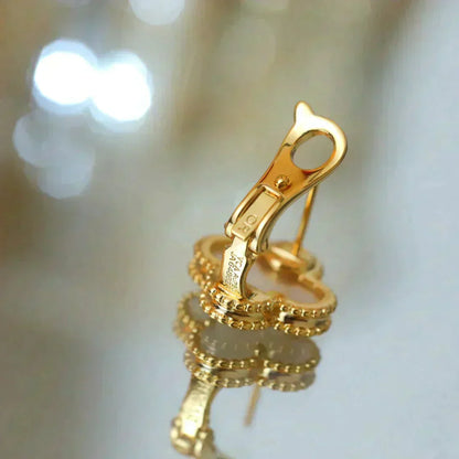 [Vintora]CLOVER MEDIUM 1 MOTIFS  WHITE MOP STUD EARRINGS