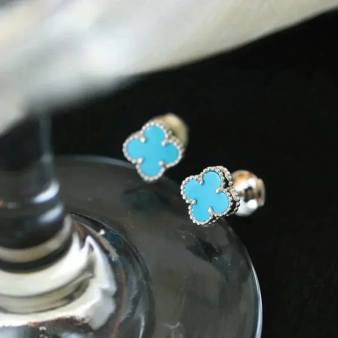 [Vintora]CLOVER MINI 9.5MM ONYX STUD EARRINGS SILVER