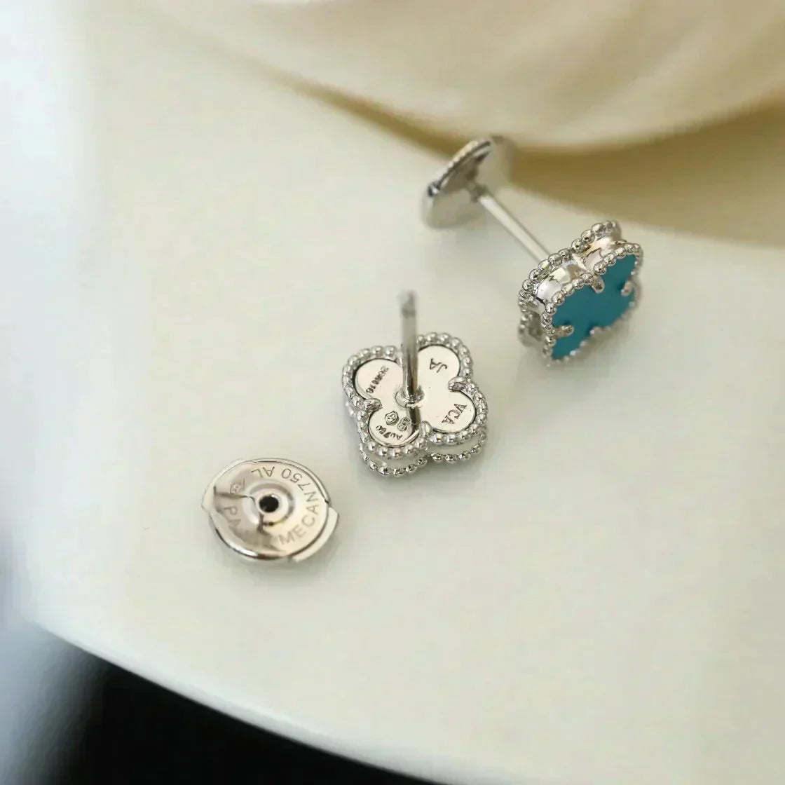 [Vintora]CLOVER MINI 9.5MM ONYX STUD EARRINGS SILVER