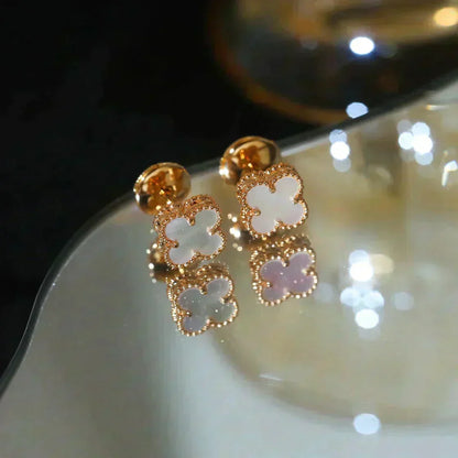 [Vintora]CLOVER MINI 9.5MM WHITE MOP EARRINGS
