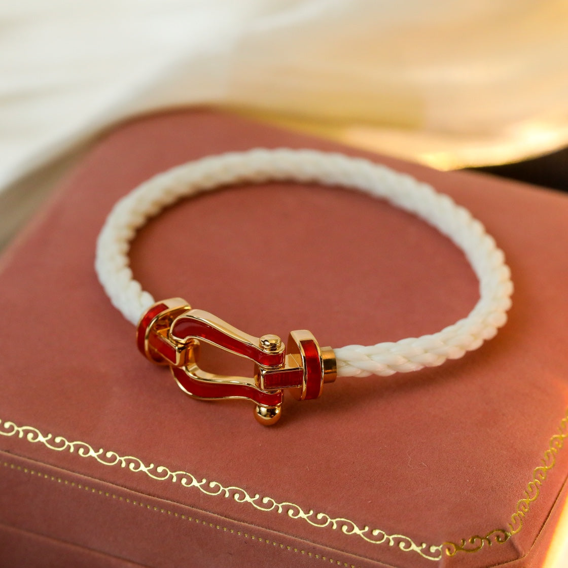 [Vintora]FORCE 10 WHITE TEXTILE DIAMOND PAVED