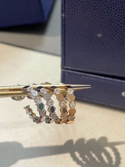 [Vintora]Hollow Design Four-Leaf Clover Flower Shape Ring