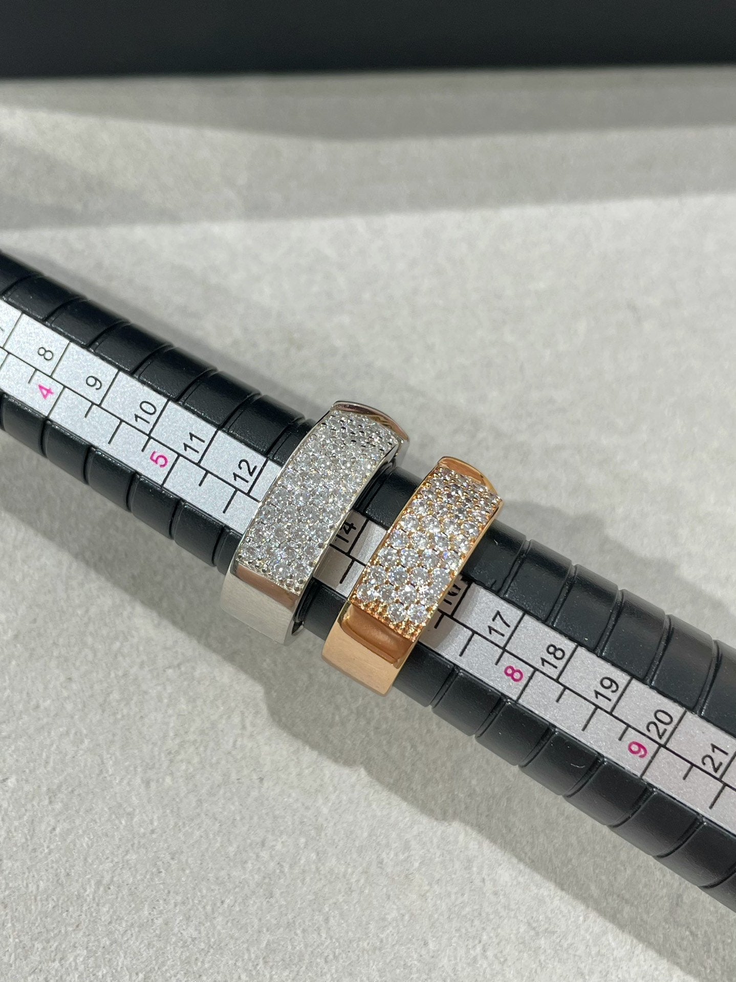 [Vintora]LIENS EVIDENCE  DIAMOND PAVED RING