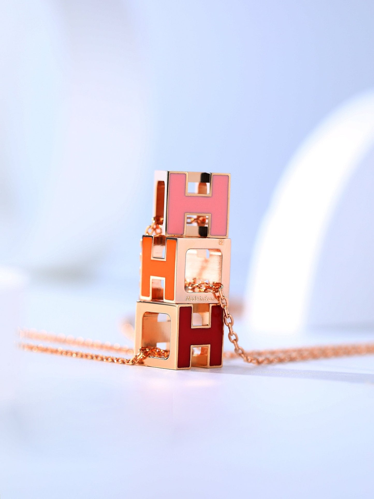 [Vintora]H CAGE PINK GOLD NECKLACE