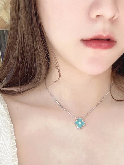[Vintora]CLOVER 1 DIAMOND LIGHT BLUE SILVER NECKLACE