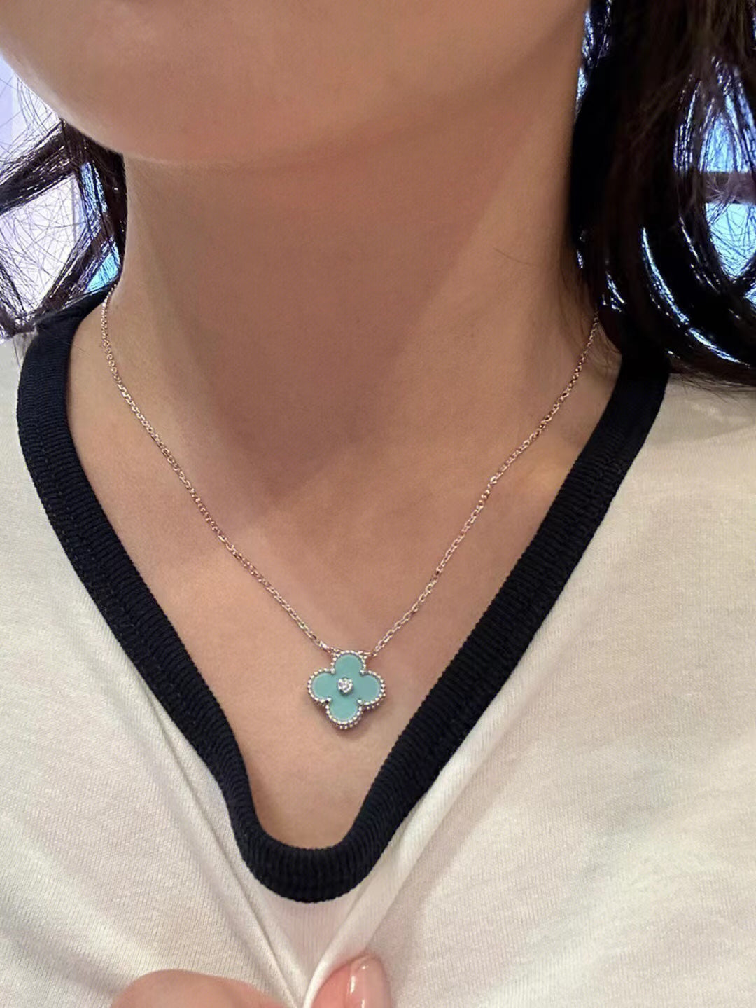 [Vintora]CLOVER 1 DIAMOND LIGHT BLUE SILVER NECKLACE
