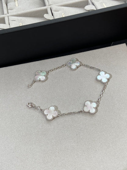 [Vintora]CLOVER WHITE PEARL MOP 5 MOTIF BRACELET COLLECTION