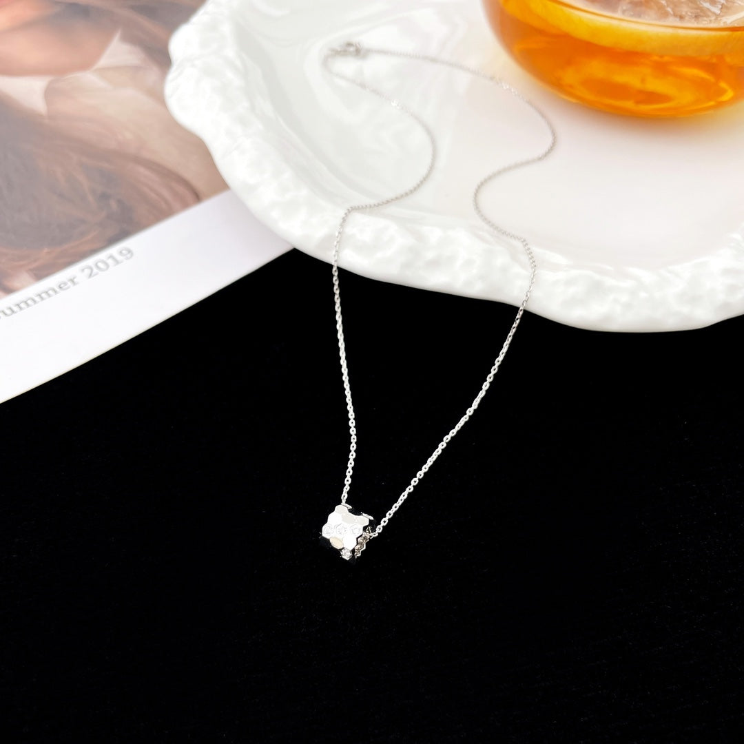 [Vintora]BEE MINI PEDANT DIAMOND NECKLACE