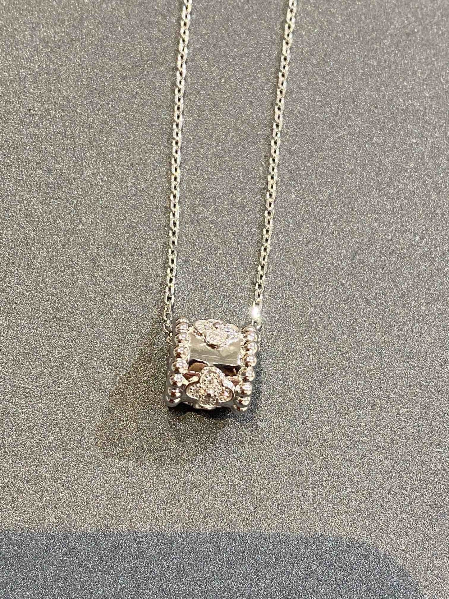 [Vintora]PERLEE PEDANT SIVLER DIAMOND NECKLACE